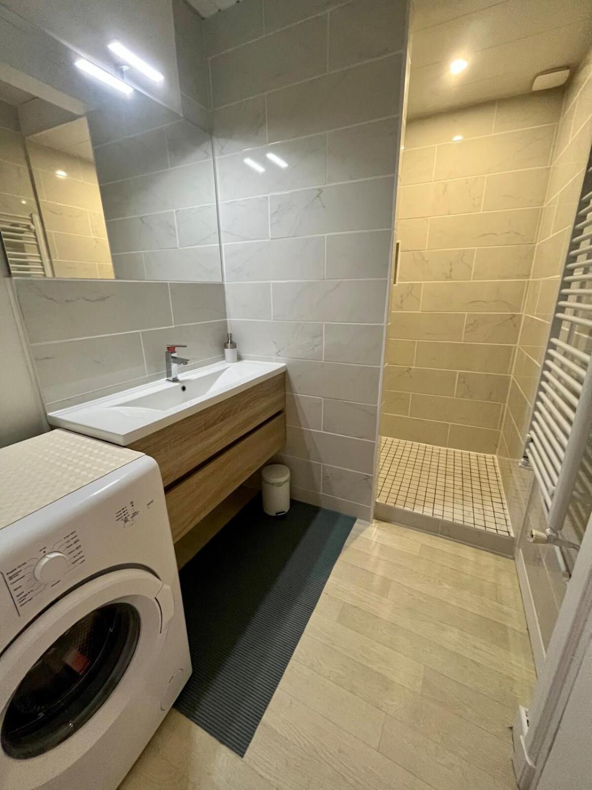 Joli Appartement Proche Centre Lorient Esterno foto